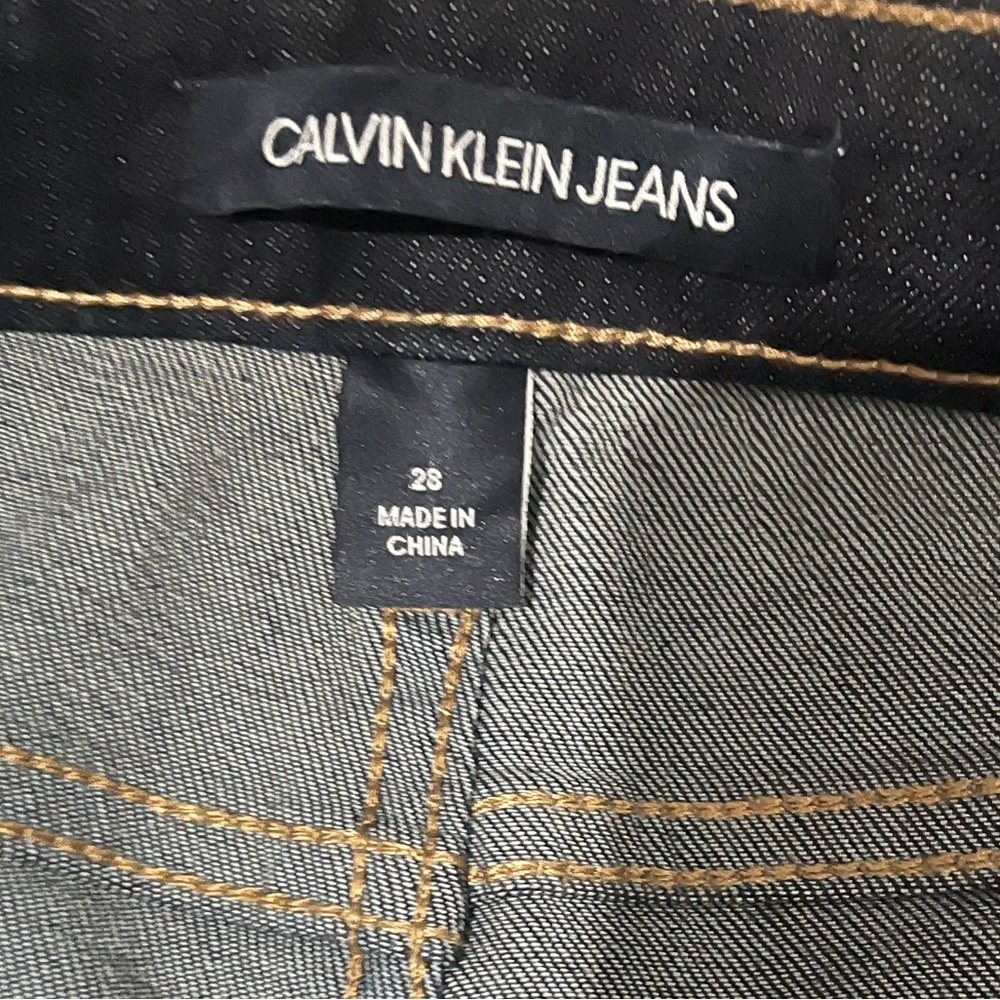 CALVIN KLEIN-NWT Dark Blue High Rise Bootcut Jeans Size 28 - Picture 4 of 7